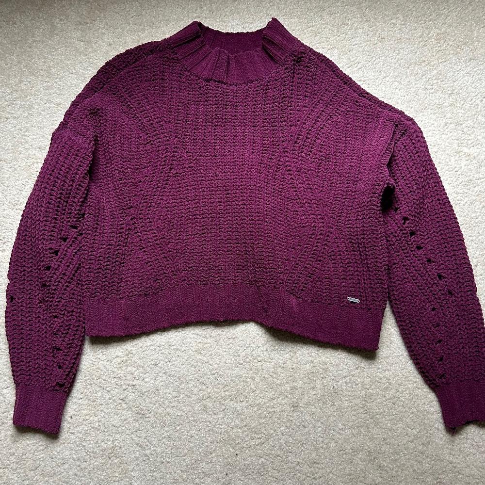 Hollister Women’s Size XS Purple Mockneck Sweater